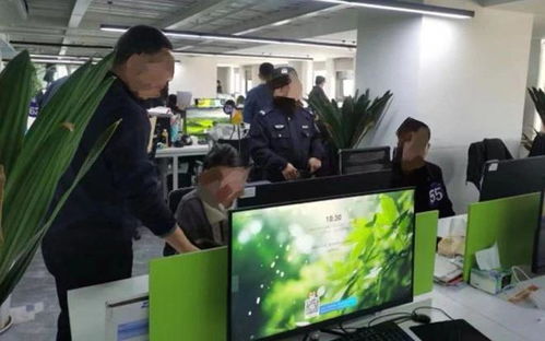 新闻8点见丨3000名农村儿童的“移动泳池”、法律咨询公司的乱象调查